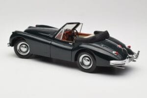 Jaguar XK140 Drophead Coupe Preto Sun Star 1:18 2802 Metal - imagem 7 de 8