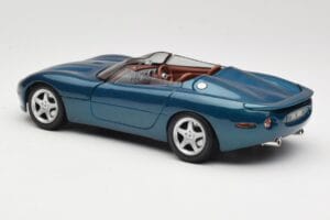 Jaguar XK180 Verde Maisto 1:18 50337 Metal - imagem 7 de 8