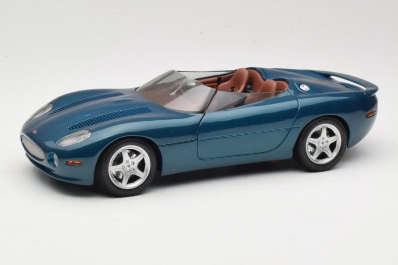 Jaguar XK180 Verde Maisto 1:18 50337 Metal