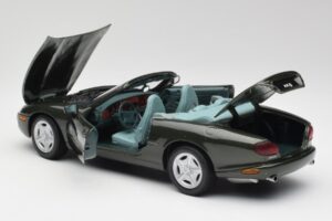 Jaguar XKR X100 Cabriolet Verde Maisto 1:18 37800-M1 Metal - imagem 5 de 8