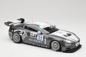 Jaguar XKR GT3 Quaife #33 P. Hall FIA GT3 Championship 2008 Minichamps 1:18 150081333 Metal - imagem 4 de 6