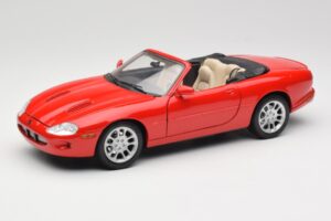 Jaguar XKR X100 Vermelho Maisto 1:18 50330 Metal