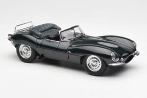 Jaguar XKSS Steve McQueen Personal Car AUTOart 1:18 73526 Metal - imagem 6 de 8