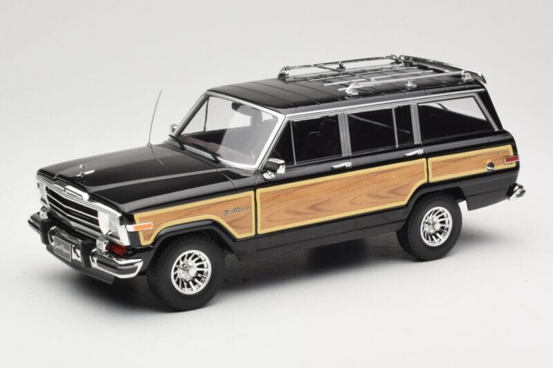 Jeep Grand Wagoneer Preto KK-Scale 1:18 KKDC181113 Metal