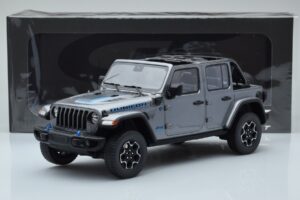 Jeep Wrangler 4xe Prateado GT Spirit 1:18 GT419 Resina - imagem 6 de 6