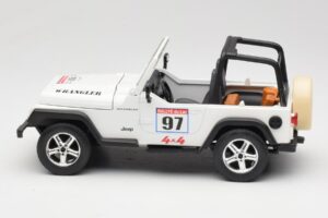 Jeep Wrangler Rallye #97 Bege Solido 1:18 9012 Metal - imagem 3 de 6