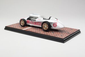 Watson Roadster #8 P. Flaherty John Zink Racing Indianapolis 500 Winner 1956 Carousel 1 1:18 143000 Metal - imagem 2 de 6