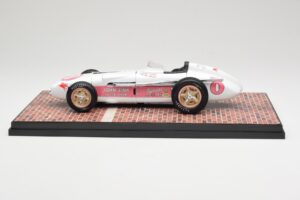 Watson Roadster #8 P. Flaherty John Zink Racing Indianapolis 500 Winner 1956 Carousel 1 1:18 143000 Metal