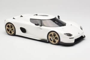 Koenigsegg CC850 Crystal White GT Spirit 1:18 GT903 Resina - imagem 4 de 6