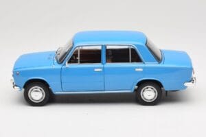 Lada 1200 2101 Azul IXO 1:18 18CMC204OP Metal - imagem 4 de 8