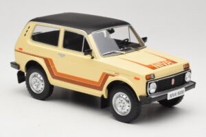 Lada Niva 2121 California Bege MCG 1:18 MCG18004 Metal - imagem 4 de 6