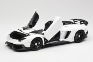 Lamborghini Aventador J Branco AUTOart 1:18 74674 Metal - imagem 2 de 8