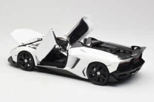Lamborghini Aventador J Branco AUTOart 1:18 74674 Metal - imagem 5 de 8