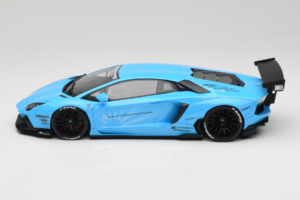 Lamborghini Aventador Liberty Walk Azul GT Spirit 1:18 GT073 Resina - imagem 3 de 6