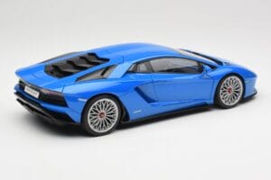 Lamborghini Aventador S LP740-4 Blue Nila AUTOart 1:18 79134 Metal - imagem 3 de 8