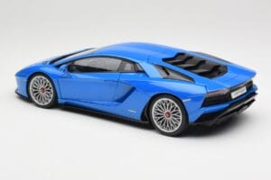 Lamborghini Aventador S LP740-4 Blue Nila AUTOart 1:18 79134 Metal - imagem 7 de 8