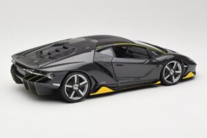 Lamborghini Centenario Cinzento Maisto 1:18 31386-M1 Metal - imagem 3 de 8