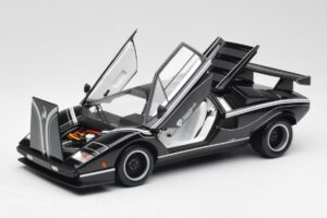 Lamborghini Countach LP500S Preto Kyosho 1:18 08326K Metal - imagem 2 de 8