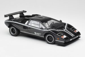 Lamborghini Countach LP500S Preto Kyosho 1:18 08326K Metal - imagem 6 de 8