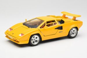 Lamborghini Countach Amarelo Bburago 1:18 3037 Metal
