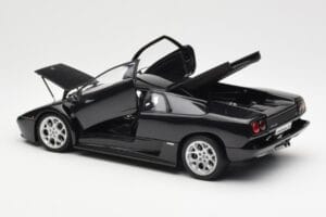 Lamborghini Diablo 6.0 Preto AUTOart 1:18 74528 Metal - imagem 5 de 8