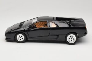 Lamborghini Diablo Preto Tonka 1:18 09035-M1 Metal - imagem 4 de 8