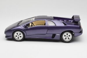 Lamborghini Diablo Roxo Maisto 1:18 3028 Metal - imagem 4 de 8