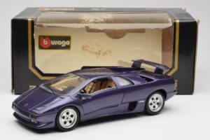 Lamborghini Diablo Roxo Maisto 1:18 3028 Metal - imagem 8 de 8