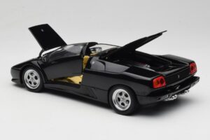 Lamborghini Diablo Roadster Preto AUTOart 1:18 70093-R1 Metal - imagem 6 de 10