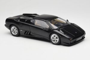 Lamborghini Diablo Roadster Preto AUTOart 1:18 70093-R1 Metal - imagem 8 de 10