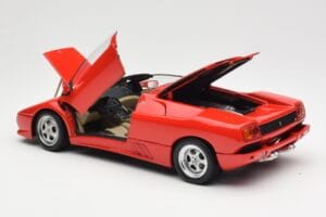 Lamborghini Diablo Roadster Vermelho AUTOart 1:18 70091 Metal - imagem 5 de 8