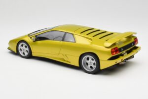 Lamborghini Diablo SE30 Anniversary Edition Amarelo Spyder AUTOart 1:18 79157 Metal - imagem 7 de 8