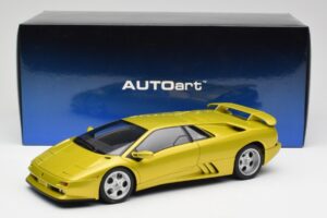 Lamborghini Diablo SE30 Anniversary Edition Amarelo Spyder AUTOart 1:18 79157 Metal - imagem 8 de 8