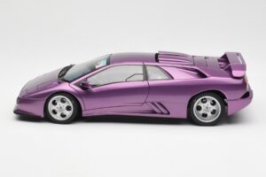 Lamborghini Diablo SE30 Jota Roxo Metálico AUTOart 1:18 79142 Compósito - imagem 4 de 8