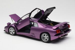 Lamborghini Diablo SE30 Jota Roxo Metálico AUTOart 1:18 79142 Compósito - imagem 5 de 8