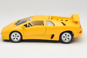 Lamborghini Diablo Amarelo Bburago 1:18 3041-M2 Metal - imagem 4 de 8