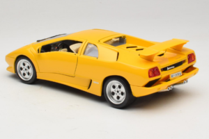 Lamborghini Diablo Amarelo Bburago 1:18 3041-M2 Metal - imagem 7 de 8