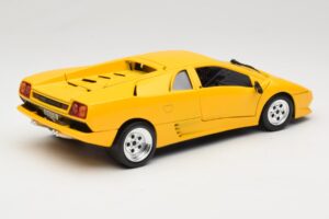 Lamborghini Diablo Amarelo Tonka 1:18 09035 Metal - imagem 3 de 8