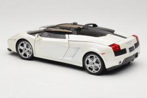 Lamborghini Gallardo Concept Branco Mondo Motors 1:18 146432 Metal - imagem 7 de 8