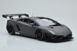 Lamborghini Gallardo GT3 FL2 Cinzento Escuro AUTOart 1:18 81360 Metal - imagem 6 de 8