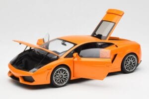 Lamborghini Gallardo LP560-4 Laranja AUTOart 1:18 74593 Metal - imagem 2 de 8