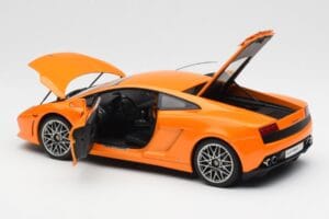 Lamborghini Gallardo LP560-4 Laranja AUTOart 1:18 74593 Metal - imagem 5 de 8