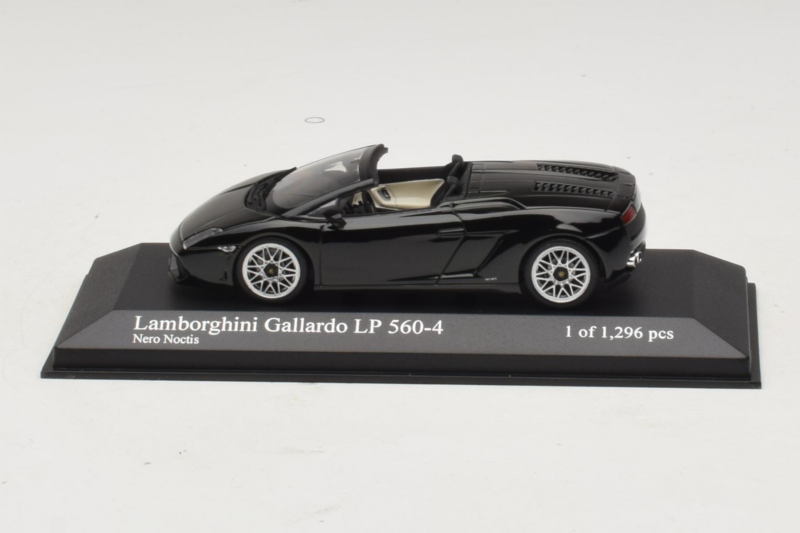 Lamborghini Gallardo LP560-4 Spyder Preto Minichamps 1:43 400103830 Metal