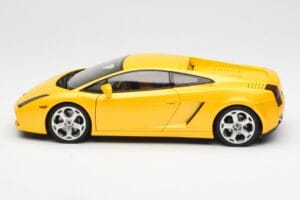 Lamborghini Gallardo Metallic Amarelo AUTOart 1:18 74571 Metal - imagem 4 de 8
