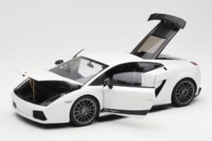 Lamborghini Gallardo Superleggera Monocerus Metallic Branco AUTOart 1:18 74585 Metal - imagem 2 de 8