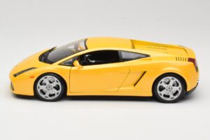 Lamborghini Gallardo Amarelo Maisto 1:18 31655 Metal - imagem 4 de 8