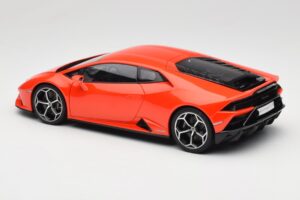 Lamborghini Huracan EVO Arancio Xanto AUTOart 1:18 79214 Compósito - imagem 7 de 8