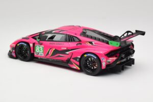 Lamborghini Huracan GT3 EVO2 #83 R. Frey / M. Gatting / S. Bovy Iron Dames 24 Hours of Daytona 2023 TopSpeed 1:18 TS0532 Meta - imagem 5 de 6
