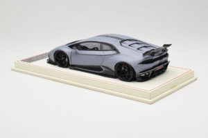 Lamborghini Huracan LB Performance x Novitec Torado Cinzento Davis & Giovanni 1:18 HURACAN001 Resina - imagem 5 de 7