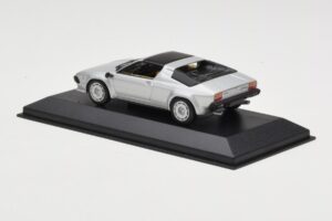 Lamborghini Jalpa Prata Minichamps 1:43 400103601 Metal - imagem 3 de 4